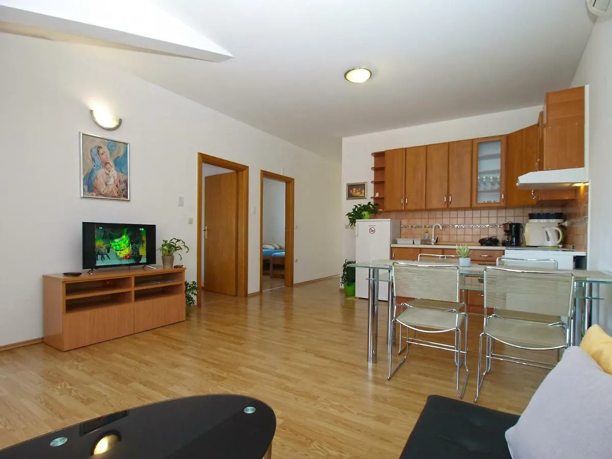 Apartments Zdenka 1897 Pula Croacia